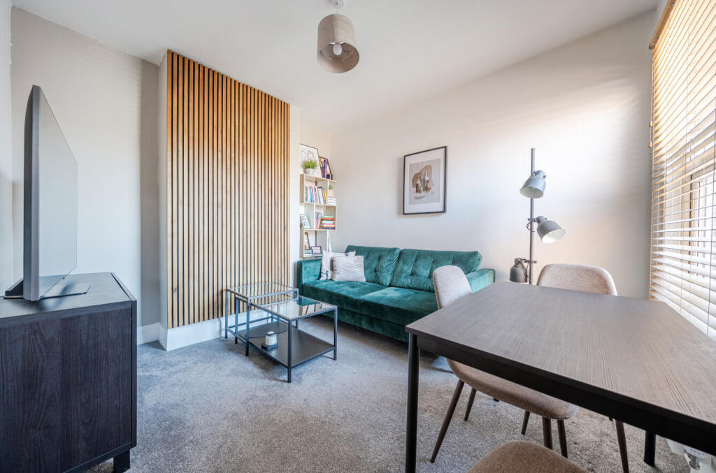 House in Portsmouth - View 4