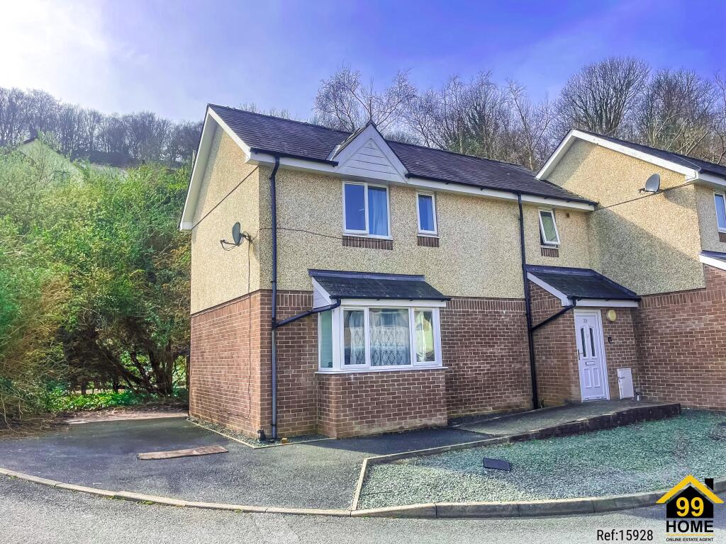 Main image of property: Awel Y Grug, Porthmadog, Gwynedd, LL49