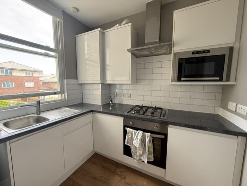 Apartment in London - View 4