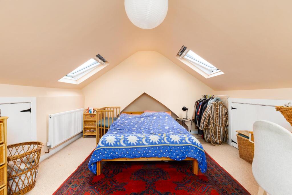 Everest Road, Fishponds photo 5