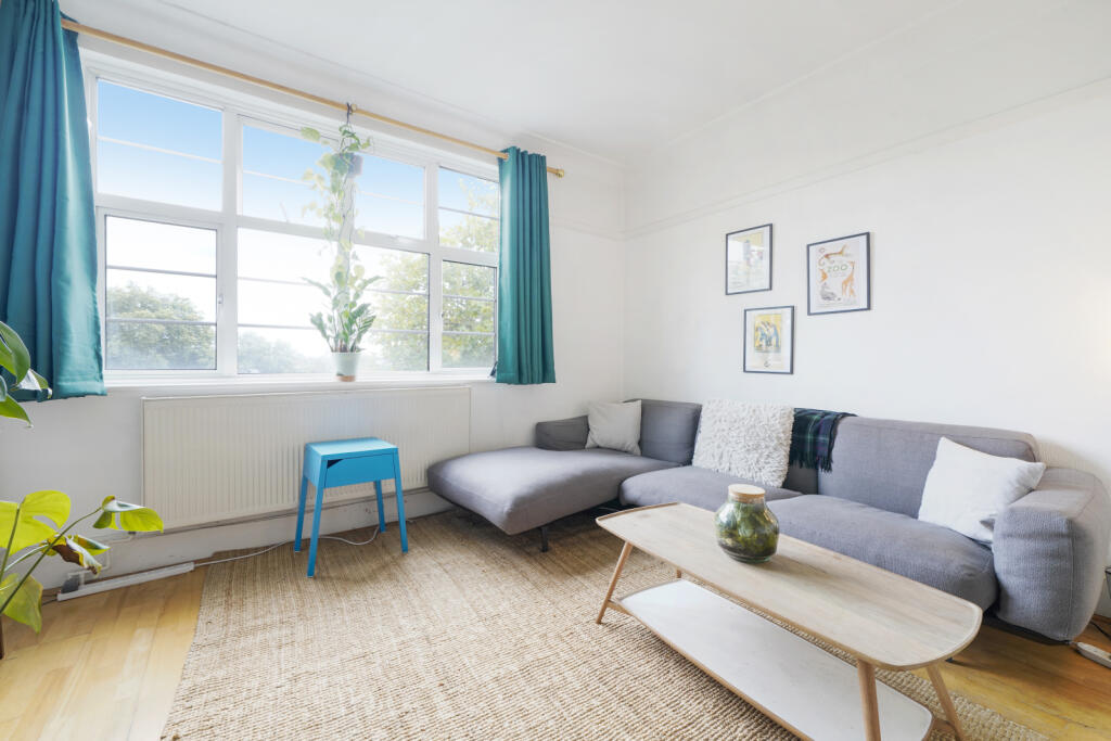 Main image of property: Gloucester Avenue,
Primrose Hill, NW1