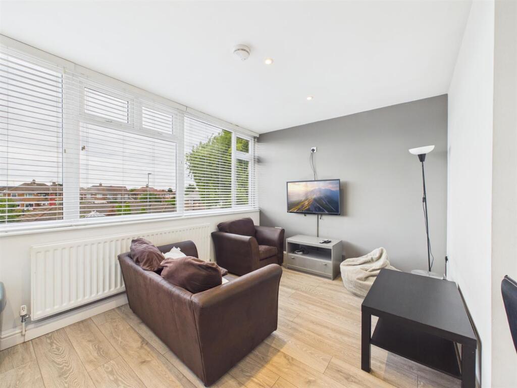 Apartment in Leicester - View 2