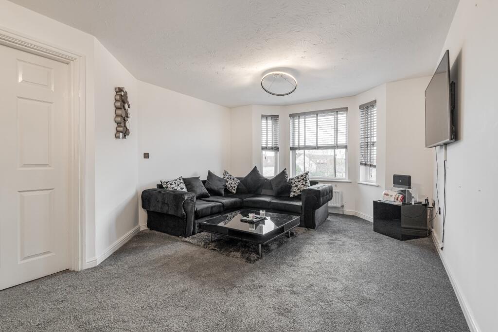 Apartment in Bolton, Greater Manchester - View 6