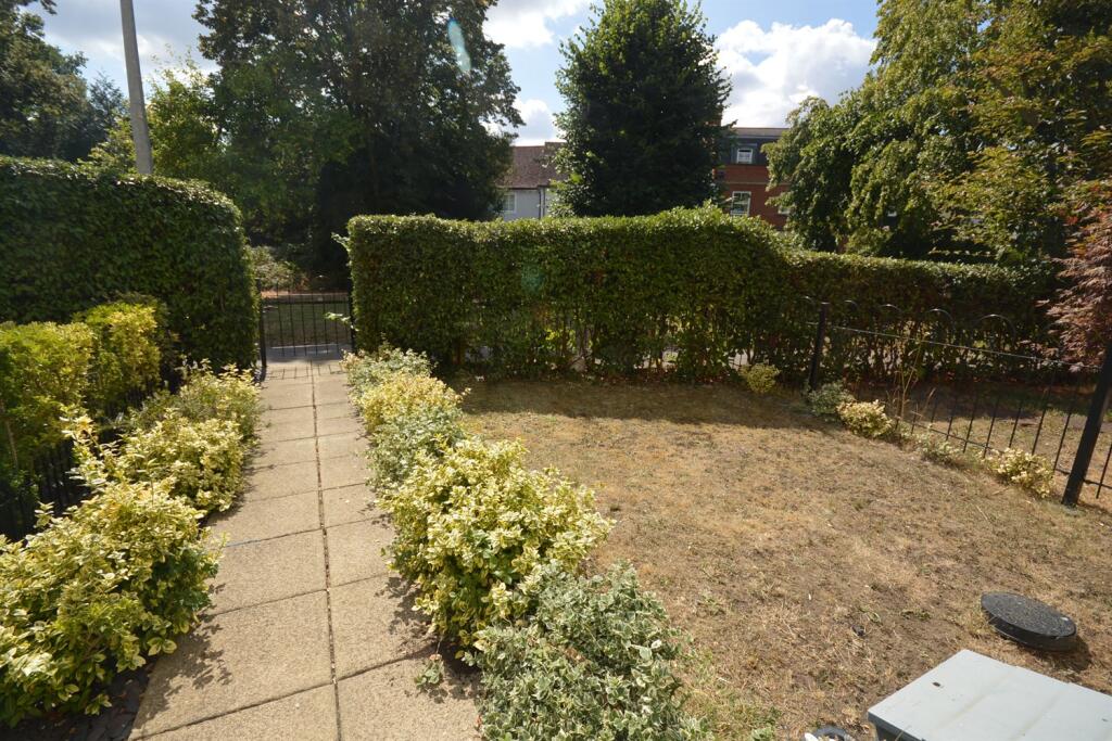 House in Braintree, Black Notley - View 2