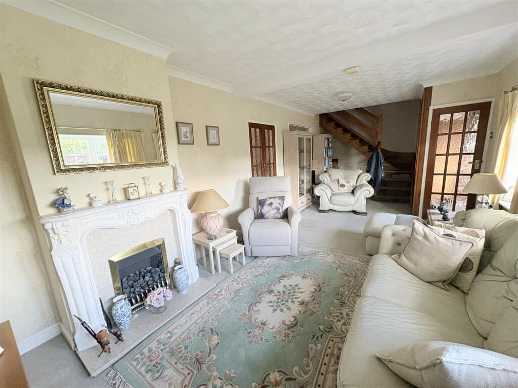 Crofton Lane, Hill Head, Fareham photo 3