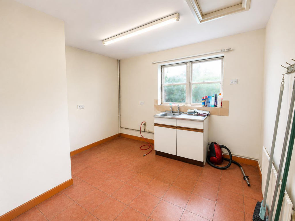 Place Road, Melksham photo 4