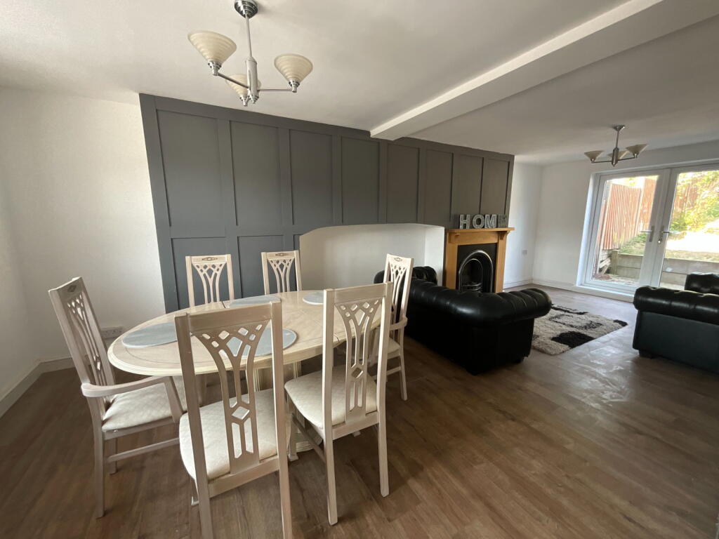 OLDBURY, Pitfields Road - View 3
