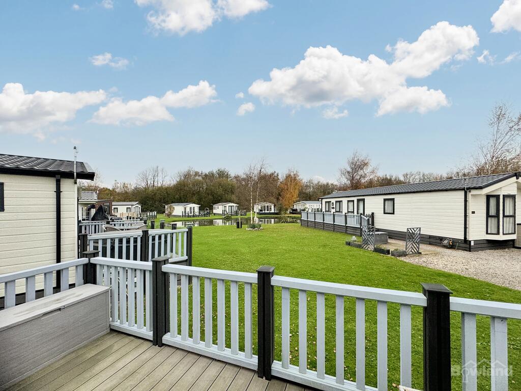 2-bed caravan on Private Sale - Yealands 27 The Yealands, South Lakeland Leisure Village LA6 1BH, £77,500