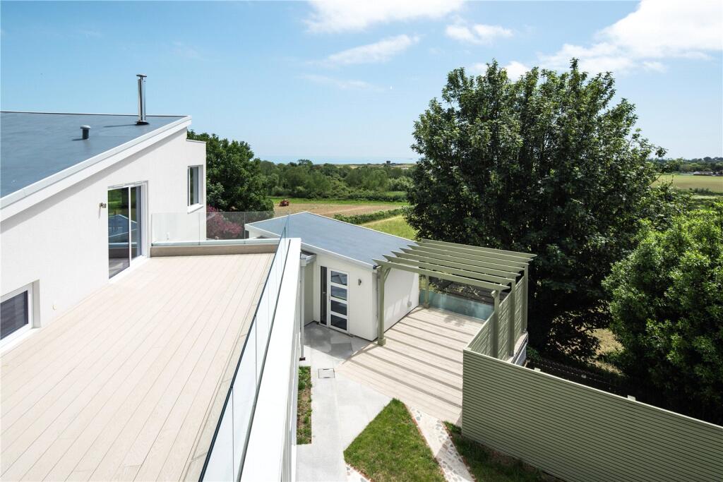 Les Jardins Des Cures, Le Chemin Des Maltieres, Grouville, Jersey, JE3 photo 2