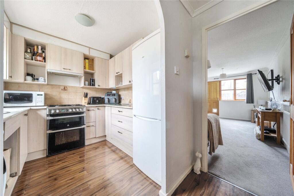 Kings Meadow, Bourton-on-the-Water, Cheltenham - View 3