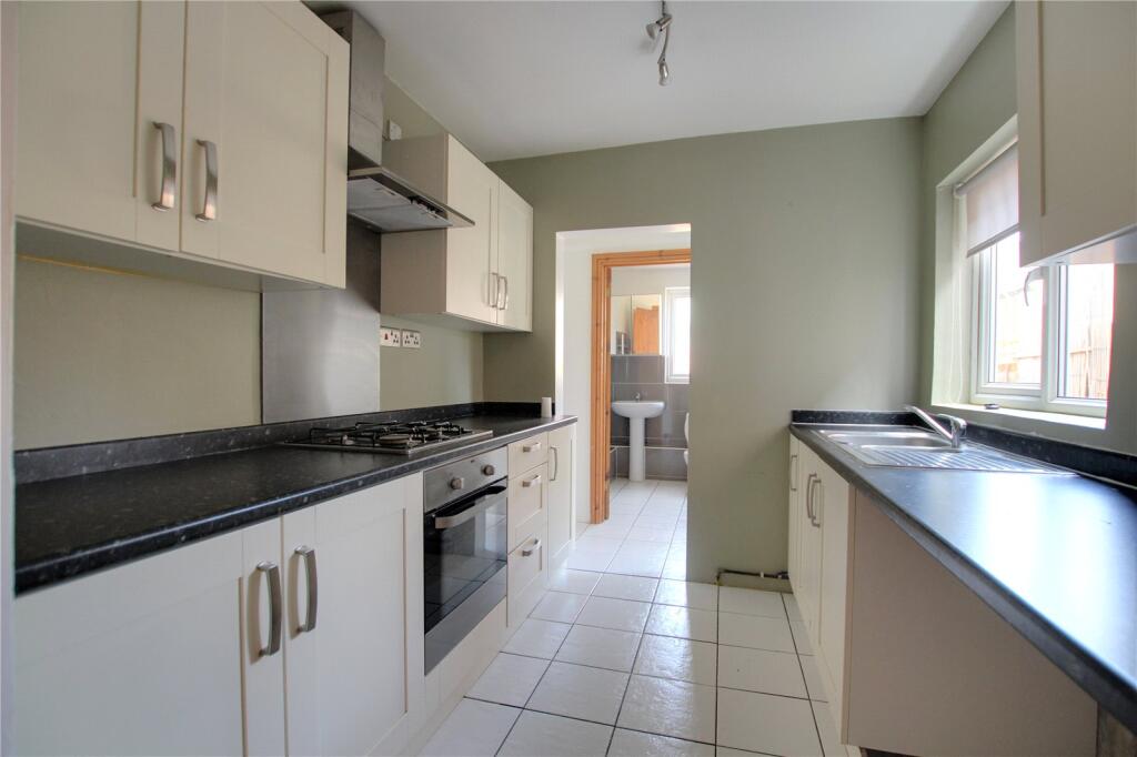 Main image of property: Shaftesbury Road, Reading, RG30