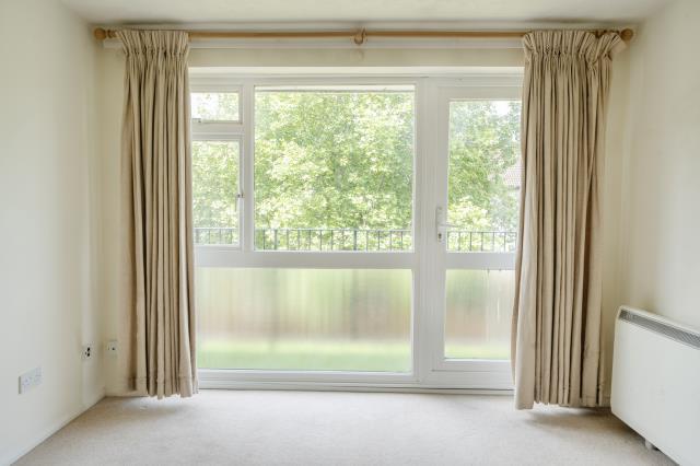 Armadale Court, Reading - View 4