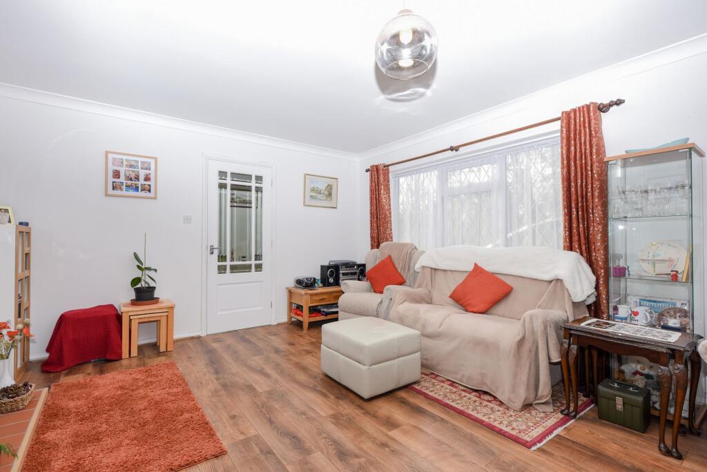 Hall Close, Hartford, PE29 - View 4