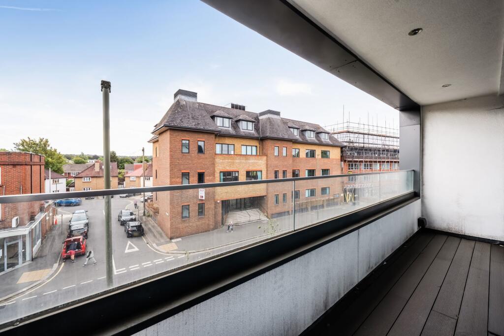 Apartment in Epsom and Ewell, Epsom - View 4