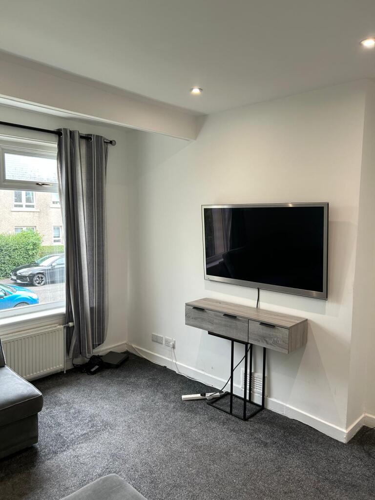 Apartment in Glasgow, Low Balornock, Germiston - More