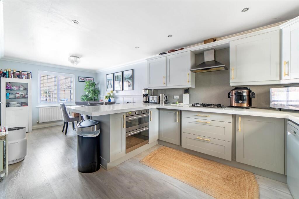 House in Newcastle upon Tyne - More