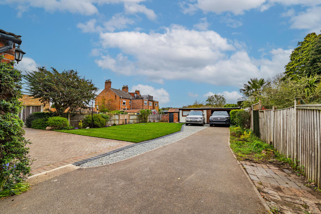 House in Newark and Sherwood, New Town, Newark - View 2