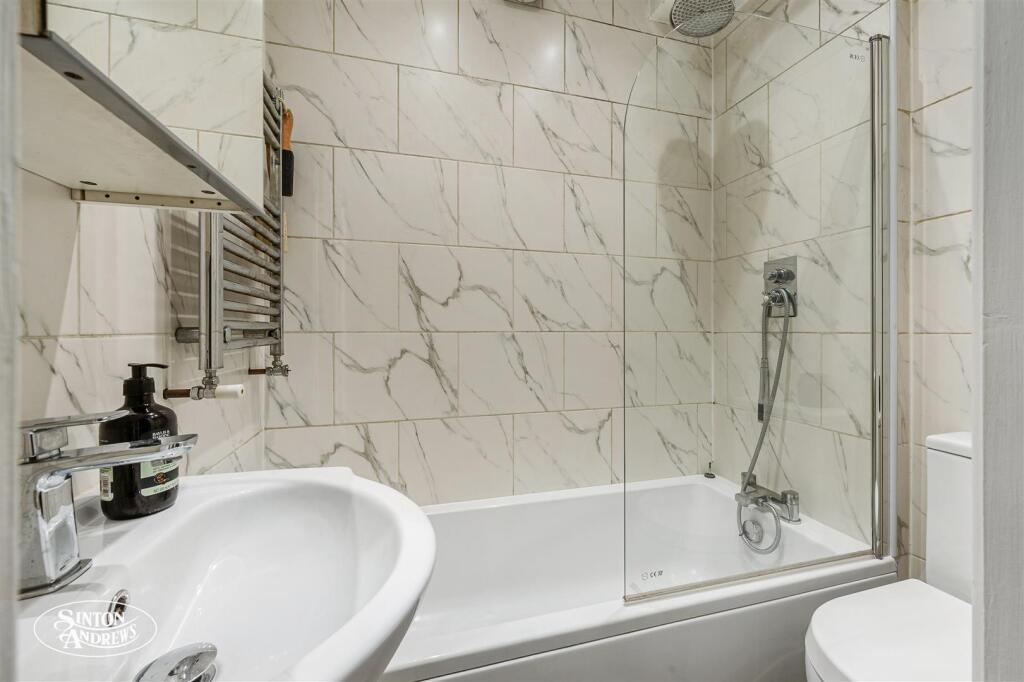 Apartment in London - View 3