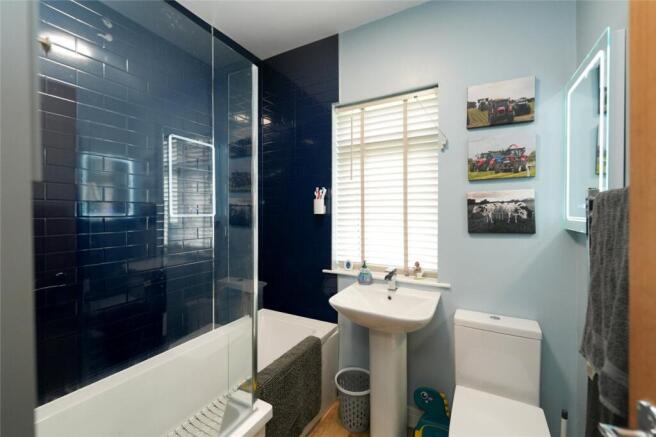 Cottage Bathroom