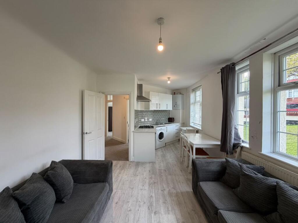 Apartment in Harrow - More