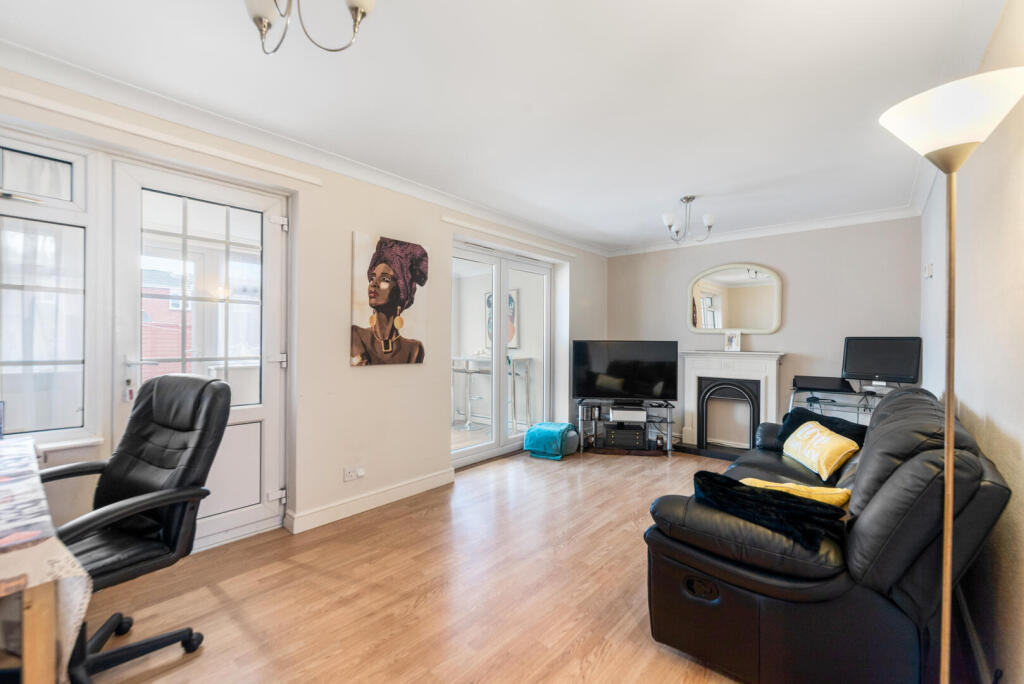 House in Redditch, Winyates Green - View 3