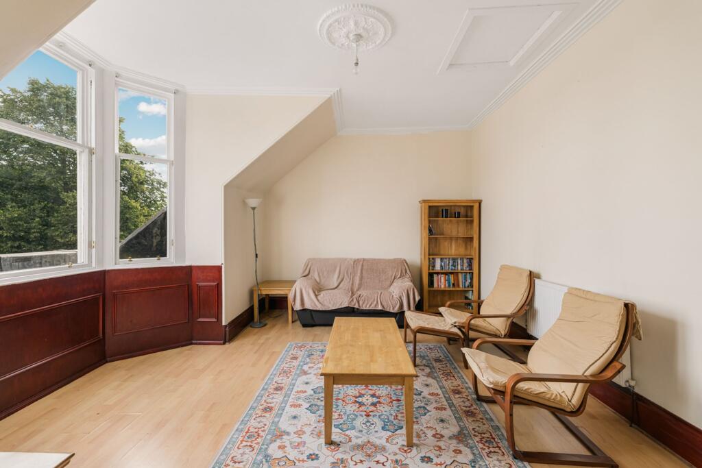 Apartment in Glasgow, Woodlands - More