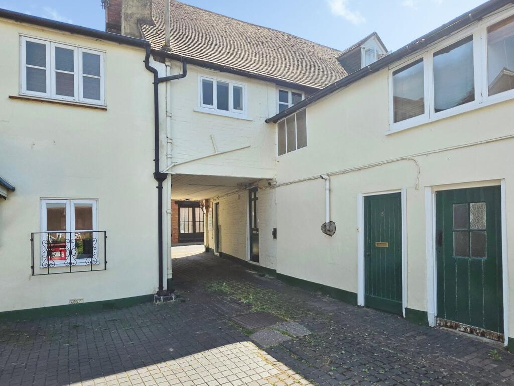 Main image of property: Lenten Street, Alton
