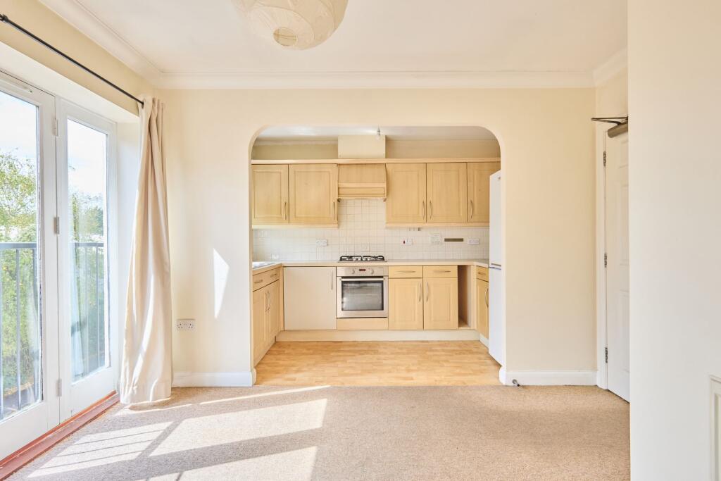 Apartment in Bristol - View 3