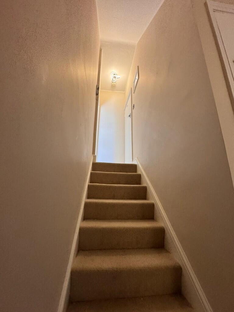 3 bedroom ground floor maisonette for rent