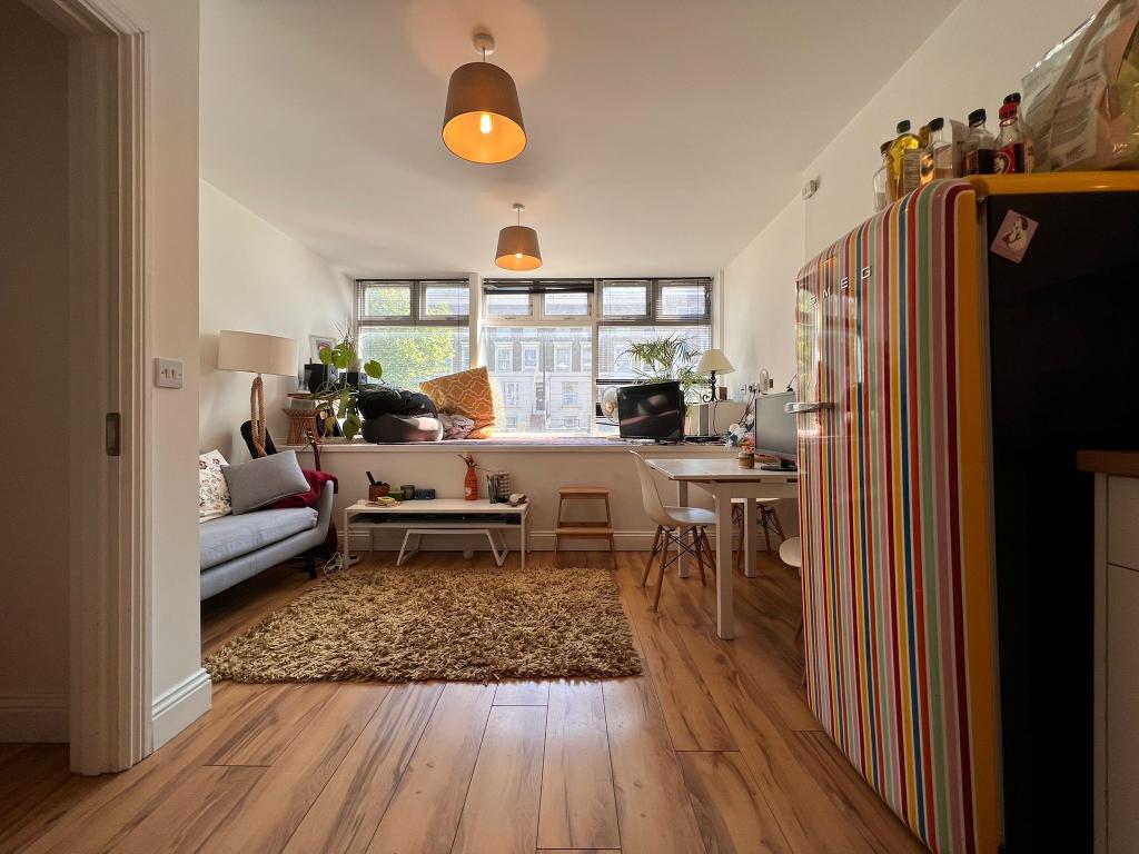 Main image of property: New Cross Road, SE14