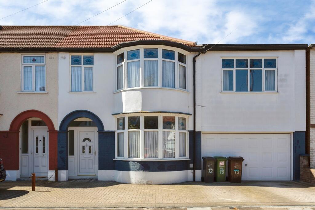 Main image of property: Hurstbourne Gardens, Barking, IG11