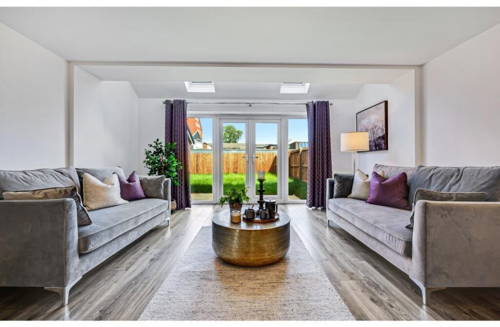 House in Stockport - View 3
