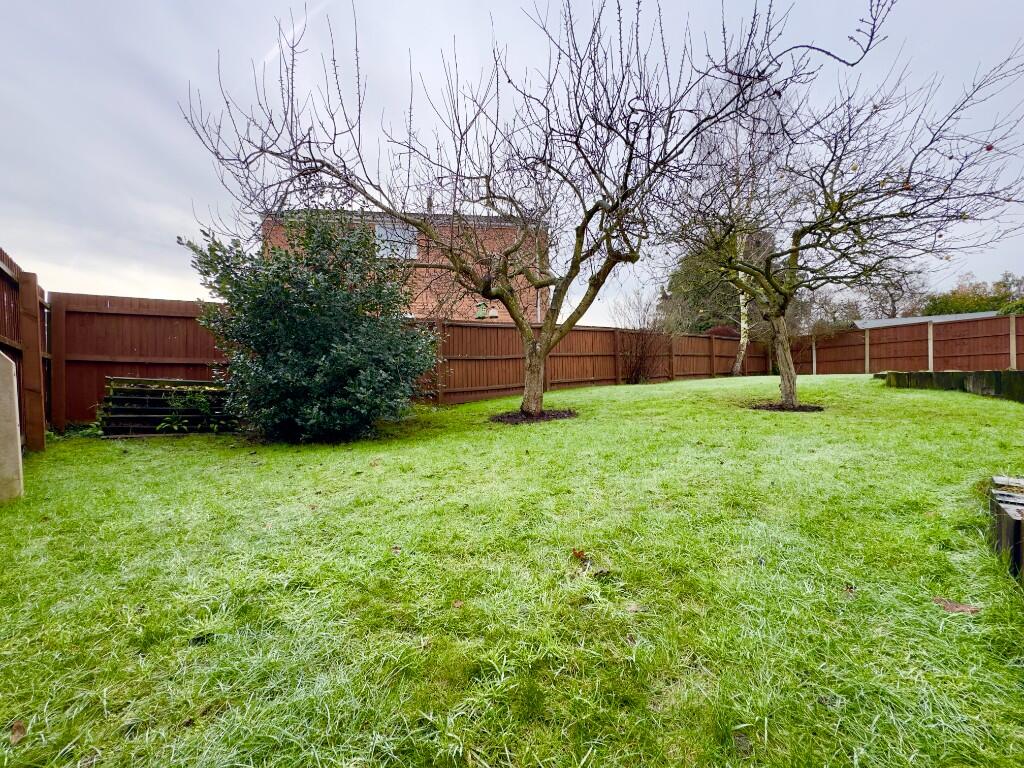 Hillside Road, Bramcote, NG9 photo 2