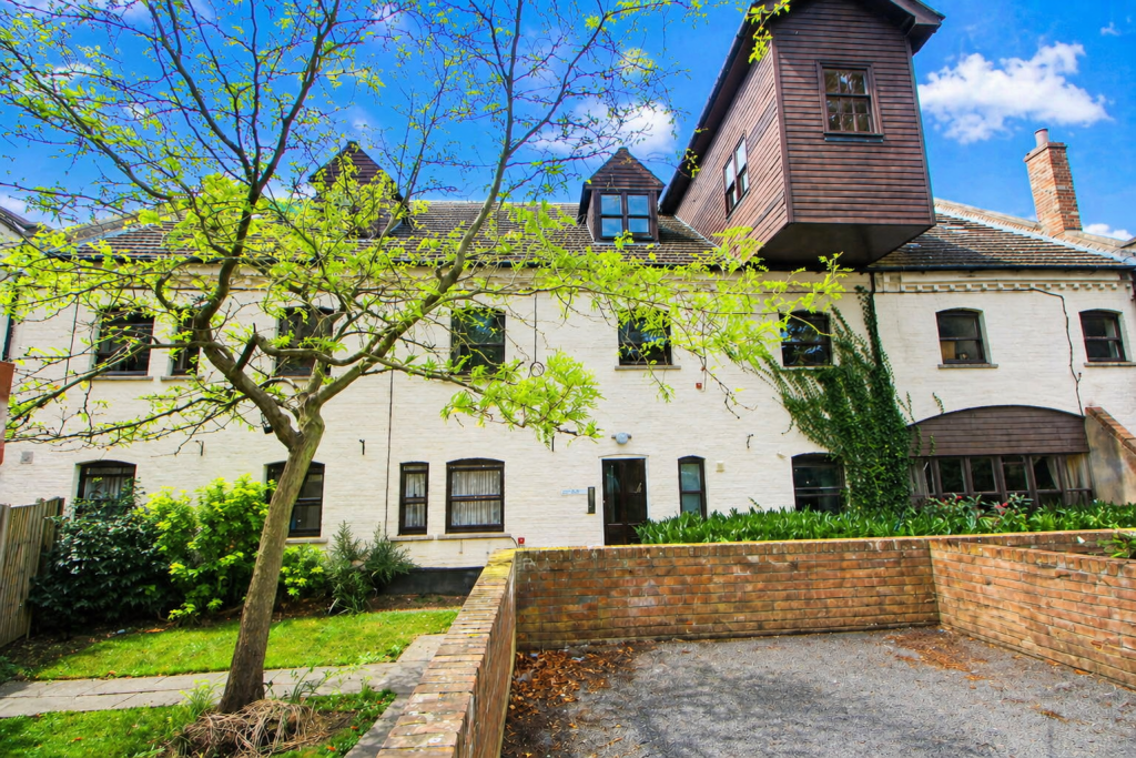 Main image of property: Roger Browning House, Maidenburgh Street