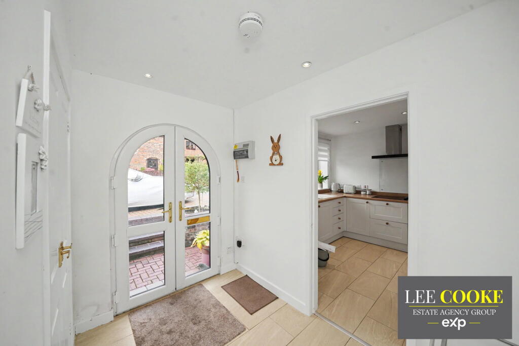 House in South Staffordshire, Shareshill - View 5