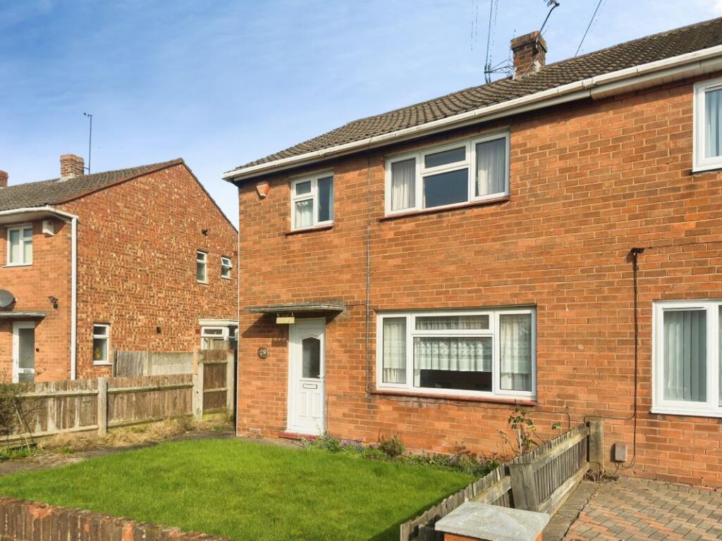 Main image of property: 29 Summer House Drive, Hadley, Telford, Shropshire, TF1 6JN