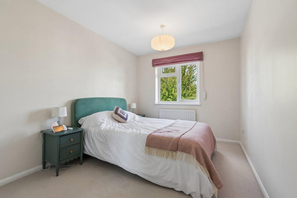 House in North Hertfordshire, Hertfordshire - View 4