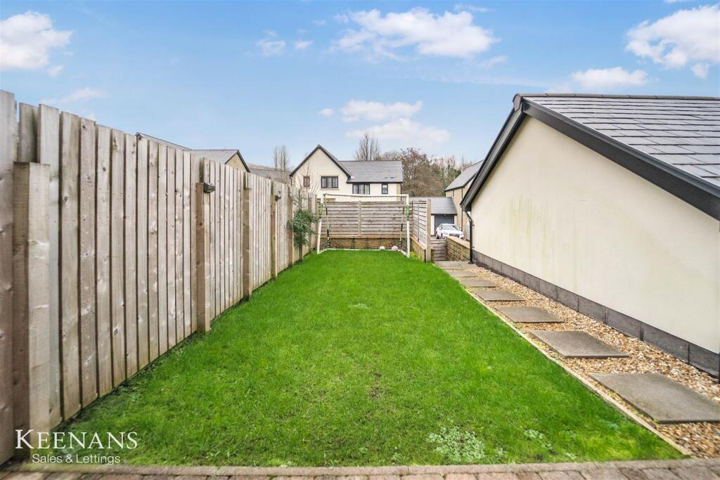 Additional image 47 of Oakenhead green