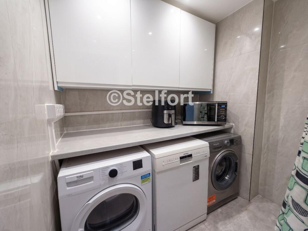 House in London - View 4
