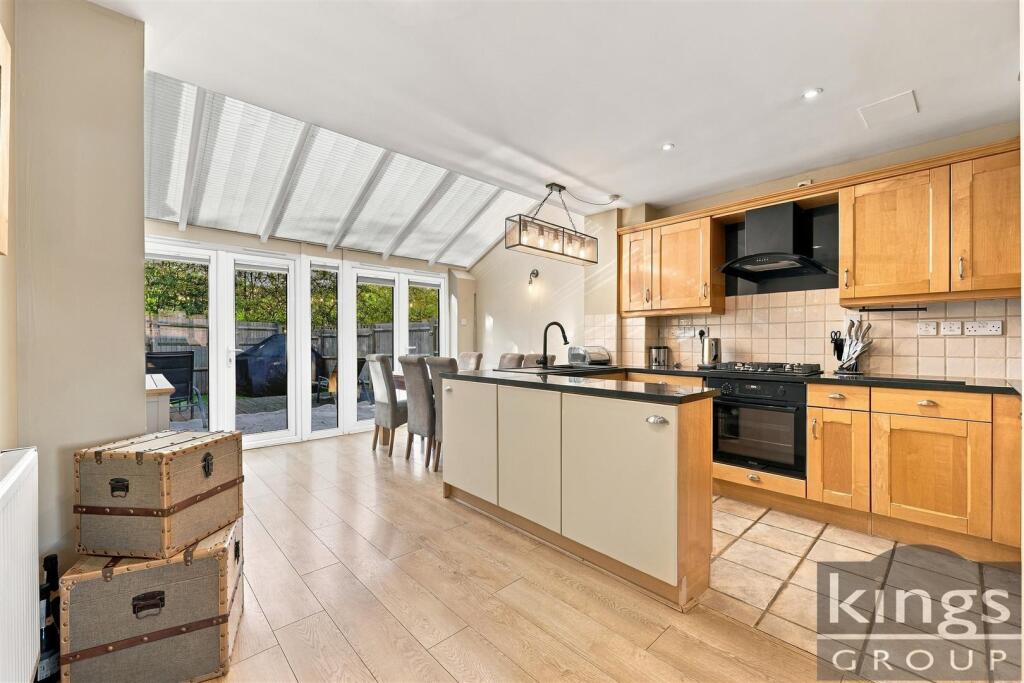 House in Harlow, Church Langley - View 5