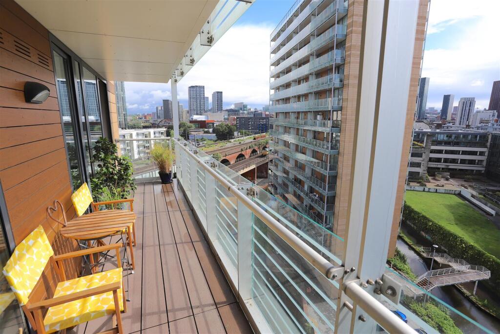 Apartment in Manchester, Greater Manchester - View 5