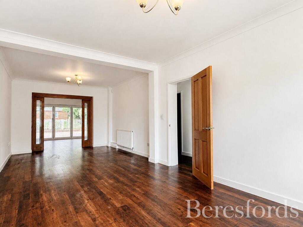 House in Romford - View 4