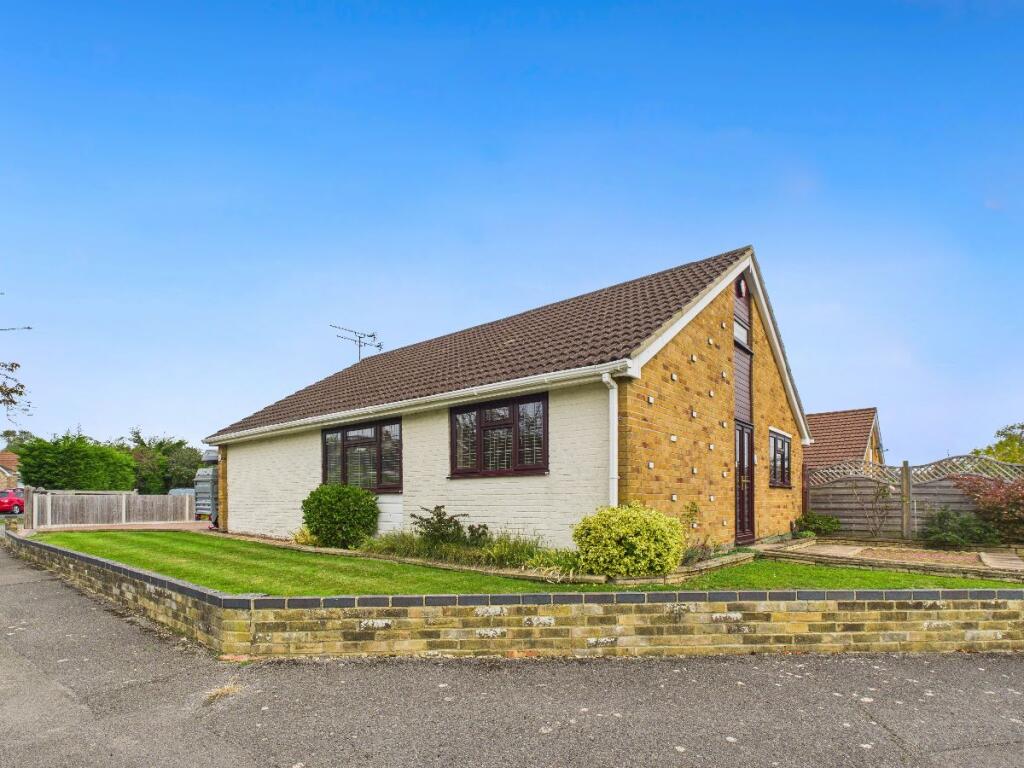 Main image of property: Spring Vale, Horndean, PO8 9DA