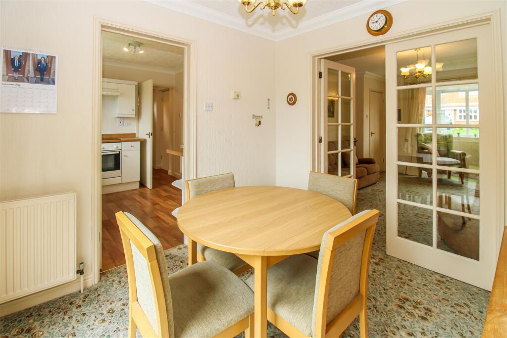 House in Wakefield - View 5