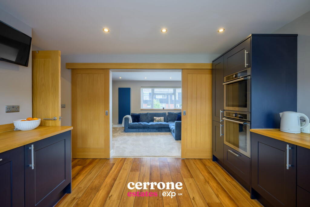 House in Redditch, Hunt End - View 2