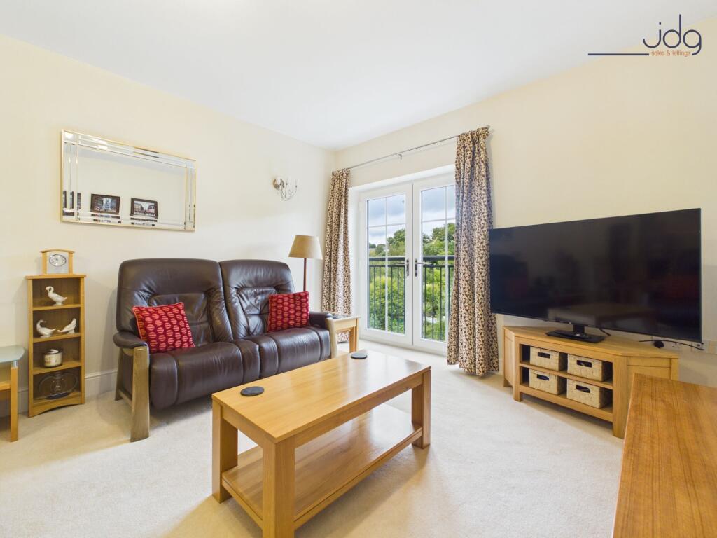Apartment in Lancaster - More