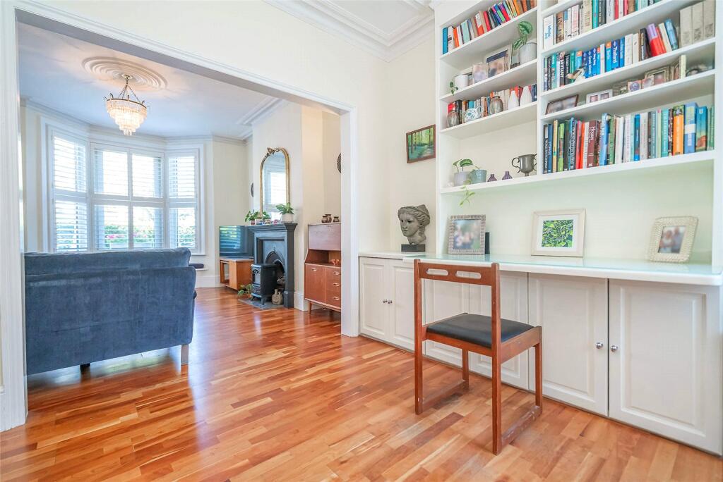 House in London - View 5