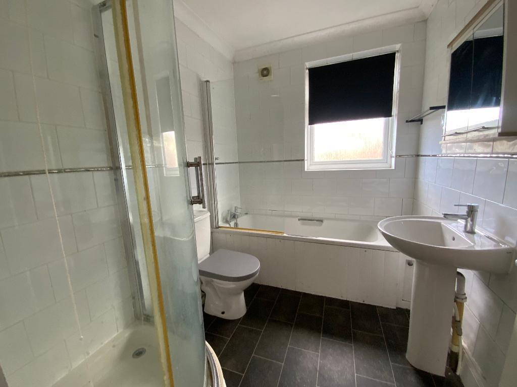 House in Rainham - View 4