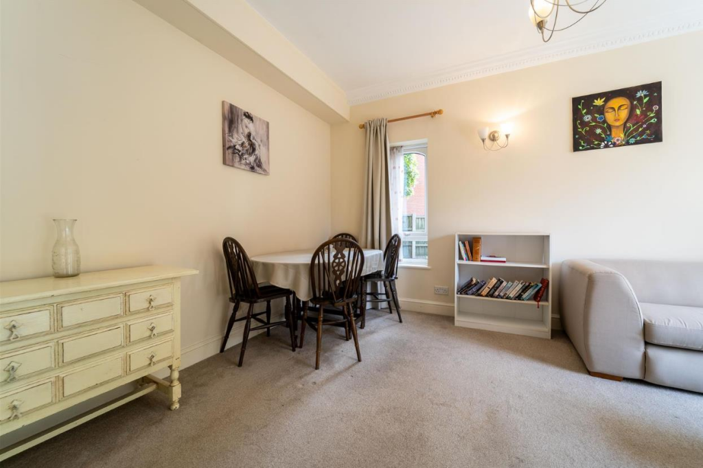 Harborne Park Road, Birmingham, B17 photo 3