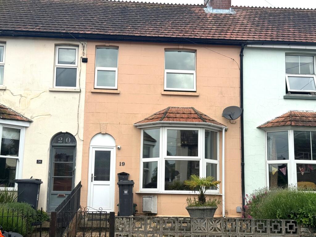 3-bed terraced on Musbury Road, Axminster, £258,000